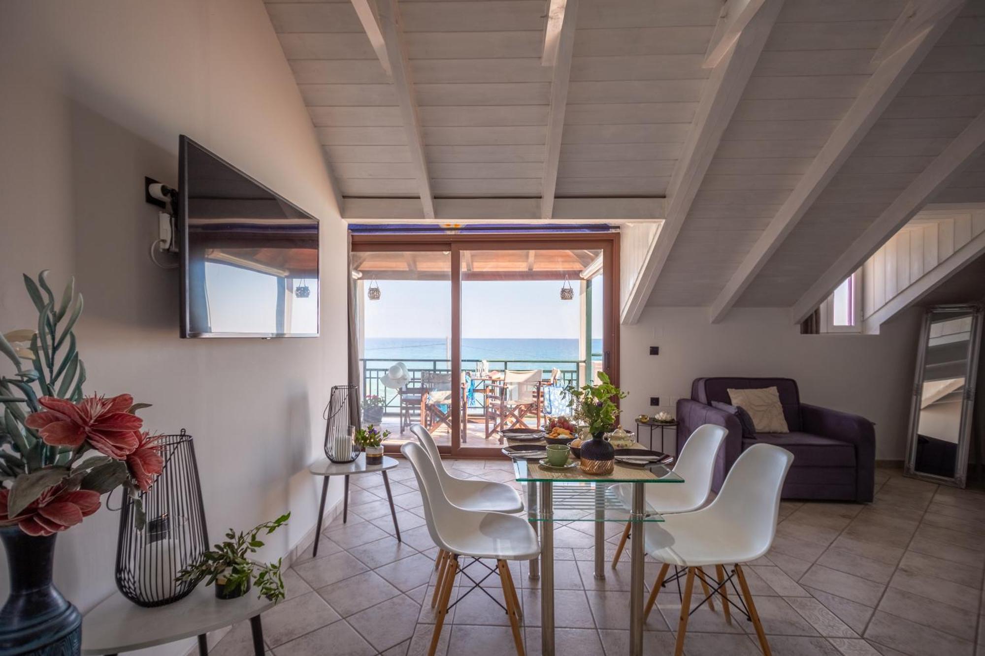 Tonias Houses - Thea House And Vrachos Attic Appartment Alykanas  Exterior photo